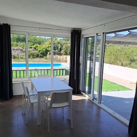 House Nane Garden בית נופש *