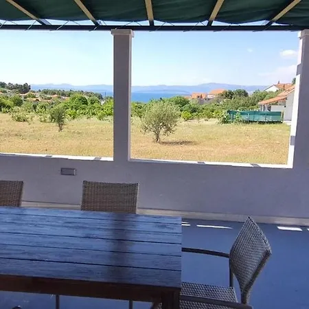 House Nane Garden Mirca (Brac)
