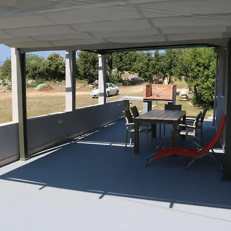 House Nane Garden * Mirca (Brac)