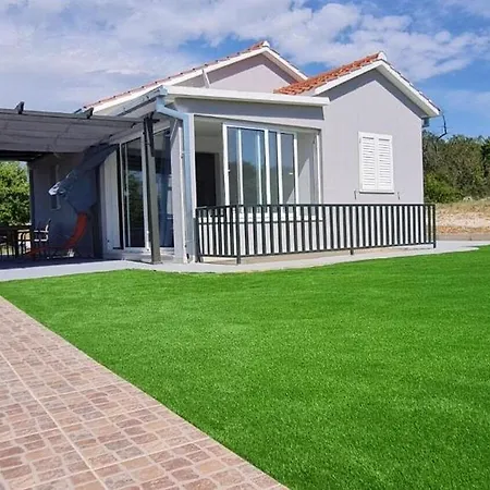 House Nane Garden Mirca (Brac)