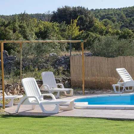 House Nane Garden Mirce